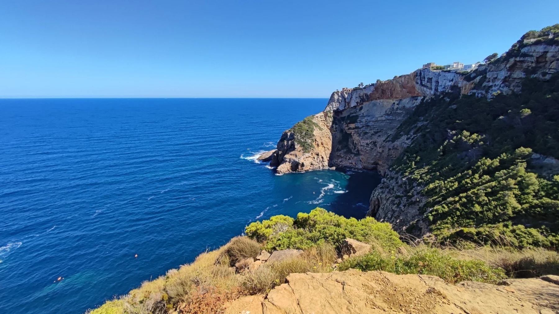 Klippen und Meer bei Jávea