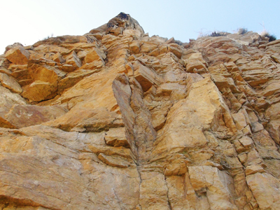 Imposante Felsen auf dem Weg  zum Aussichtspunkt